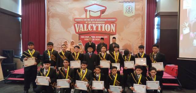 SMA IT IQRA’ Kota Bengkulu Gelar Wisuda Quran, Diikuti 159 Wisudawan