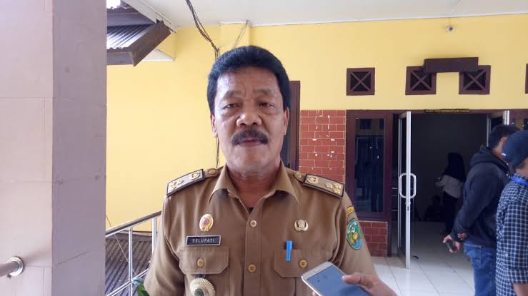 Waspadai Cuaca Ekstrem, Hindari Pohon Besar dan Papan Reklame 