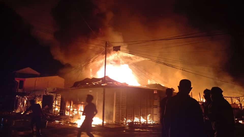 Kebakaran di Lebong, Lima Ruko di Pasar Muara Aman Hangus