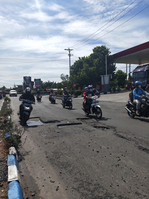 Lubang Petaka Jalan Mahakam