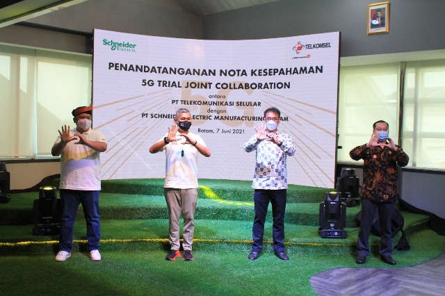 Kerjasama Telkomsel Bersama Schneider Electric, Dorong Pemanfaatan Teknologi 5G untuk Industri 4.0 di Indonesi