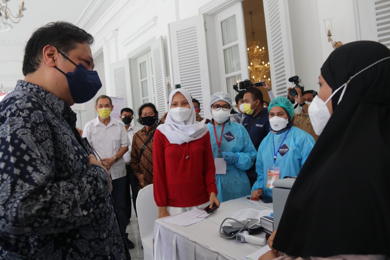 Vaksinasi Lindungi Ibu Hamil dan Bayi dari Covid-19