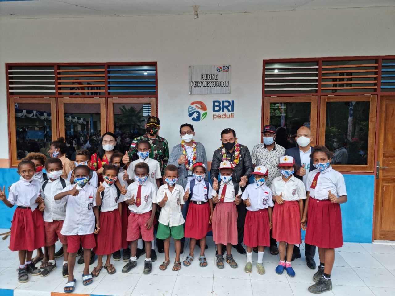 Peduli Pendidikan di Wilayah 3T, BRI Lanjutkan Renovasi Sekolah di Tapal Batas Jayapura
