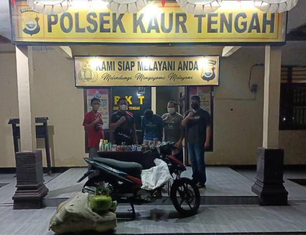 Kuras Isi Warung, Remaja Dibekuk Polisi