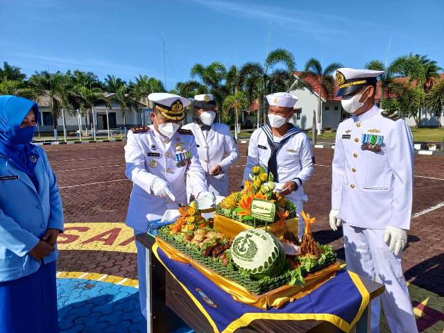 Bacakan Amanat Kasal, Danlanal Bengkulu: TNI AL Garda Utama Pertahanan Negara di Laut