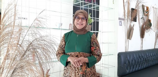 Retno Menang Telak, Rektor Perempuan Pertama Sejak Unib Berdiri