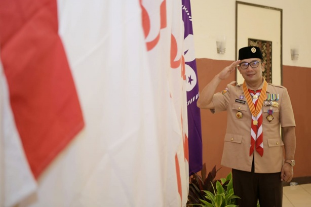 60 Tahun Pramuka Indonesia Ridwan Kamil Disematkan Lencana Karya Bakti