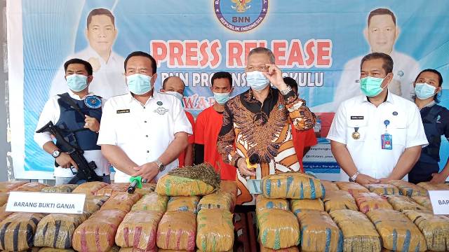 BNNP Bengkulu Gagalkan Penyelundupan Ganja Senilai Rp 700 Juta Via Truk