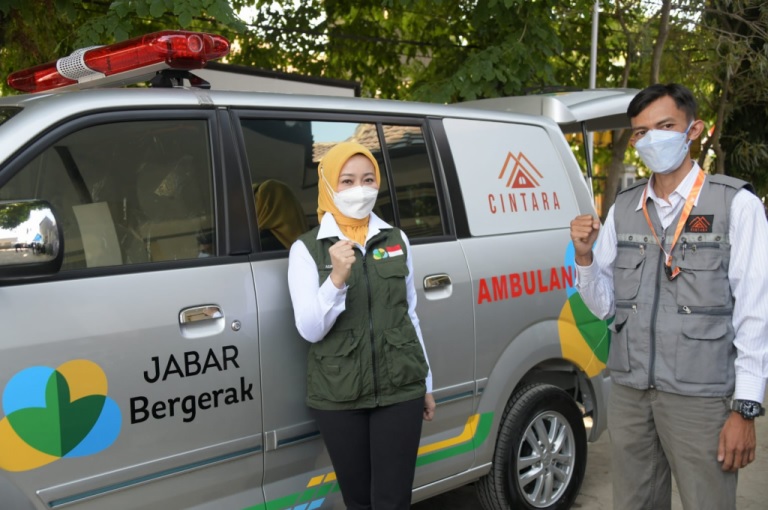 Jabar Bergerak Salurkan Bantuan Dua Unit Ambulans dan 14.000 Paket Sembako