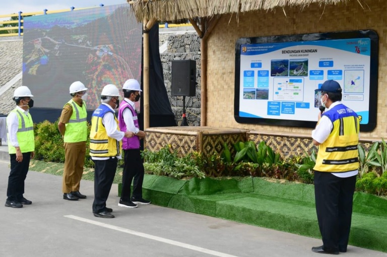 Presiden Jokowi Resmikan Bendungan Kuningan  Mengairi 3.000 Hektare Sawah di Jabar dan Jateng