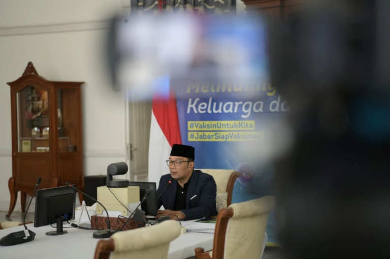 Sekolah- Pesantren Diproyeksi Jadi Sentra Vaksinasi Jabar