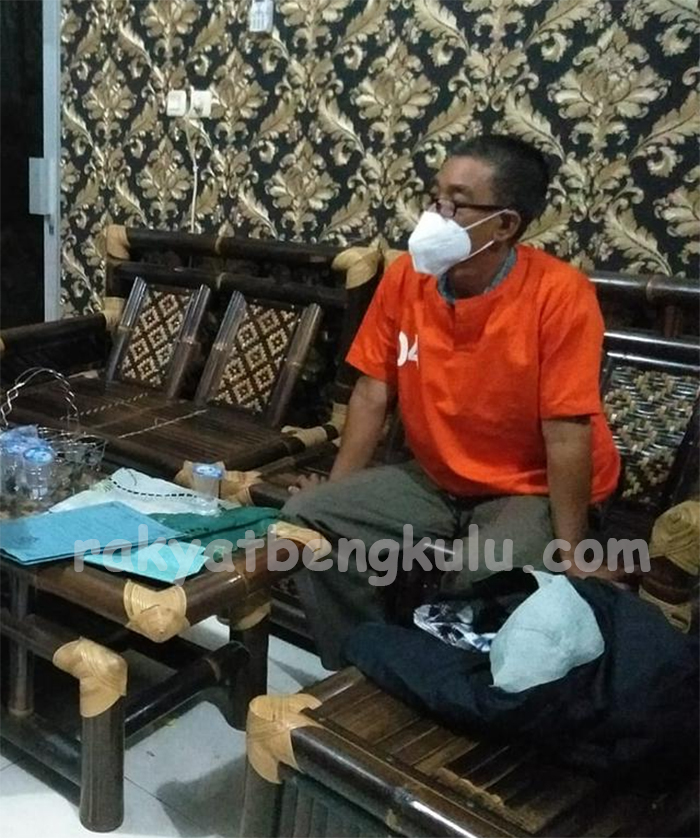 Pak Sekdes pun Susul Eks Kades, Tapi ke Sel Tahanan