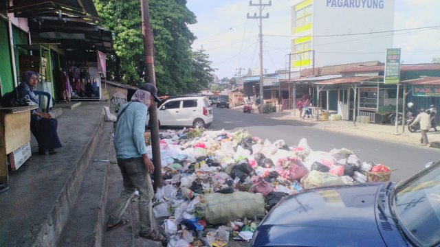 Atasi Sampah, Kontainer Sampah Ditambah