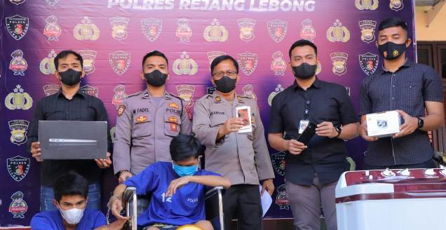 Dua Pelaku Bongkar Toko di Air Bang Diringkus