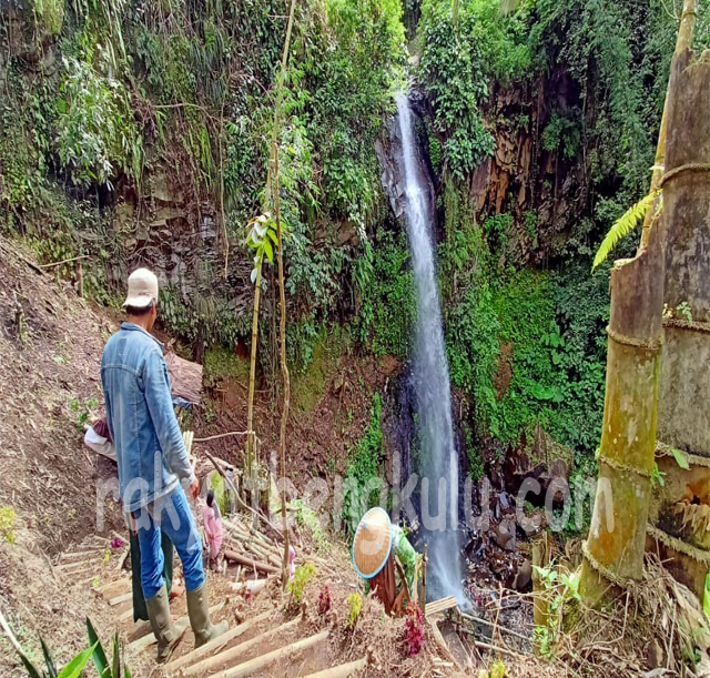 Ada Air  Terjun Tulak Ajang di Selupu Rejang