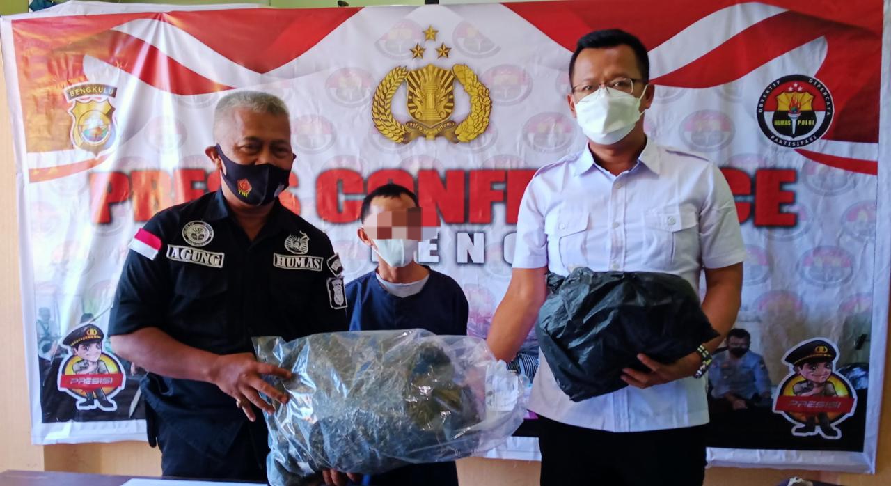 Ganja dari Palembang, Peternak Burung Berkicau Terancam 20 Tahun Penjara