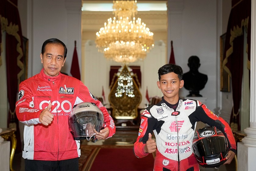 Pembalap Astra Honda, Veda Ega Bertemu Presiden RI dan Ikuti Parade MotoGP Mandalika 2022