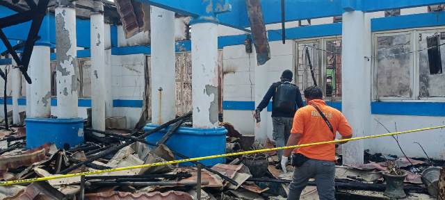 Tim Labfor Palembang Selidiki Penyebab Kebakaran Kantor Camat Ratu Agung