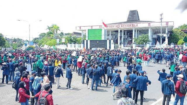 Daftar Tuntutan Demo Mahasiswa 11 April di DPRD Provinsi Bengkulu 