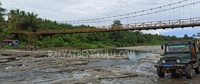 Pastikan Perbaikan Jembatan Putus Air Nipis  Kelar