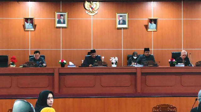 DPRD Siapkan Usulan Pemberhentian Bupati