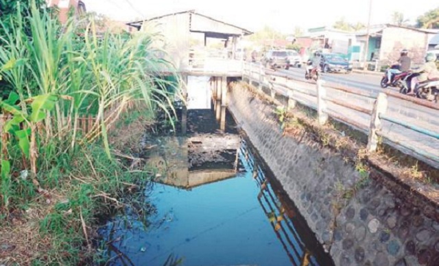 Drainase Tersumbat, Bau Menyengat