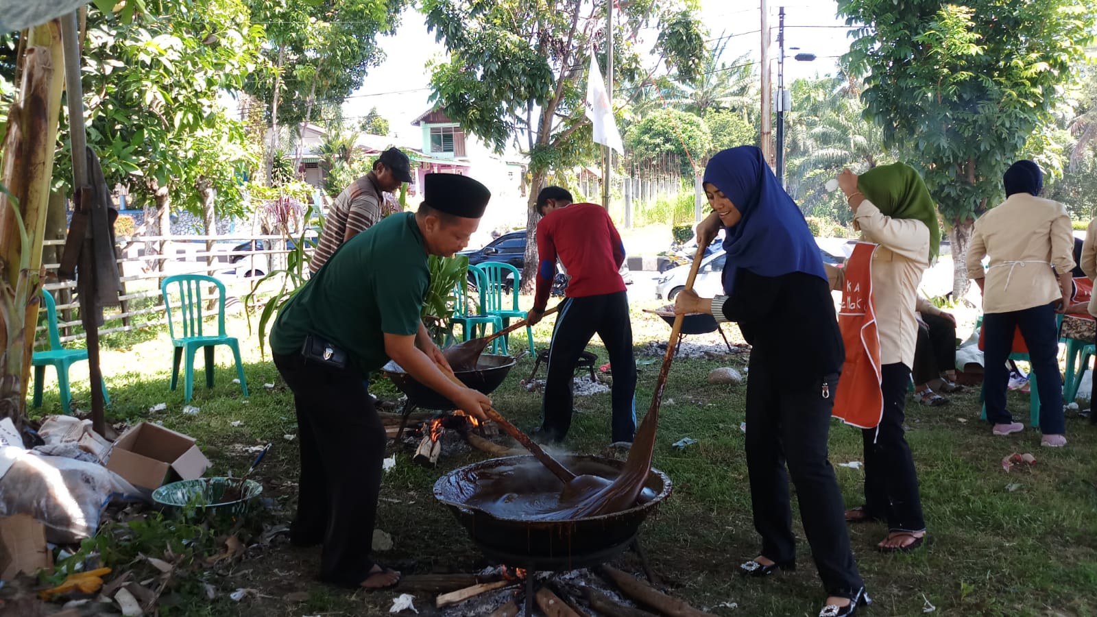 Ika Semaku Promosikan Ngidak Gelamai Sebagai Lambang Kekeluargaan