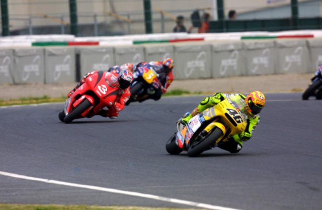 MotoGP Pensiunkan #46 Milik Rossi