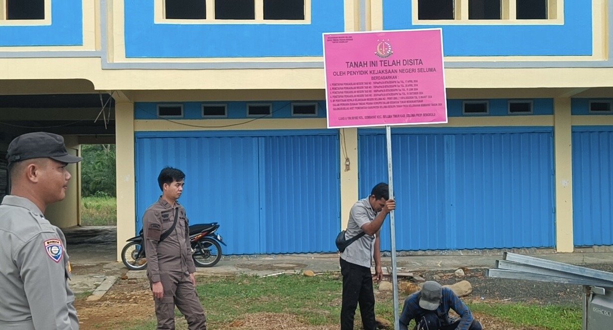 Kejari Seluma Resmi Sita Lahan Seluas 19 Hektare di Sembayat Terkait Kasus Tukar Guling Aset Pemerintah