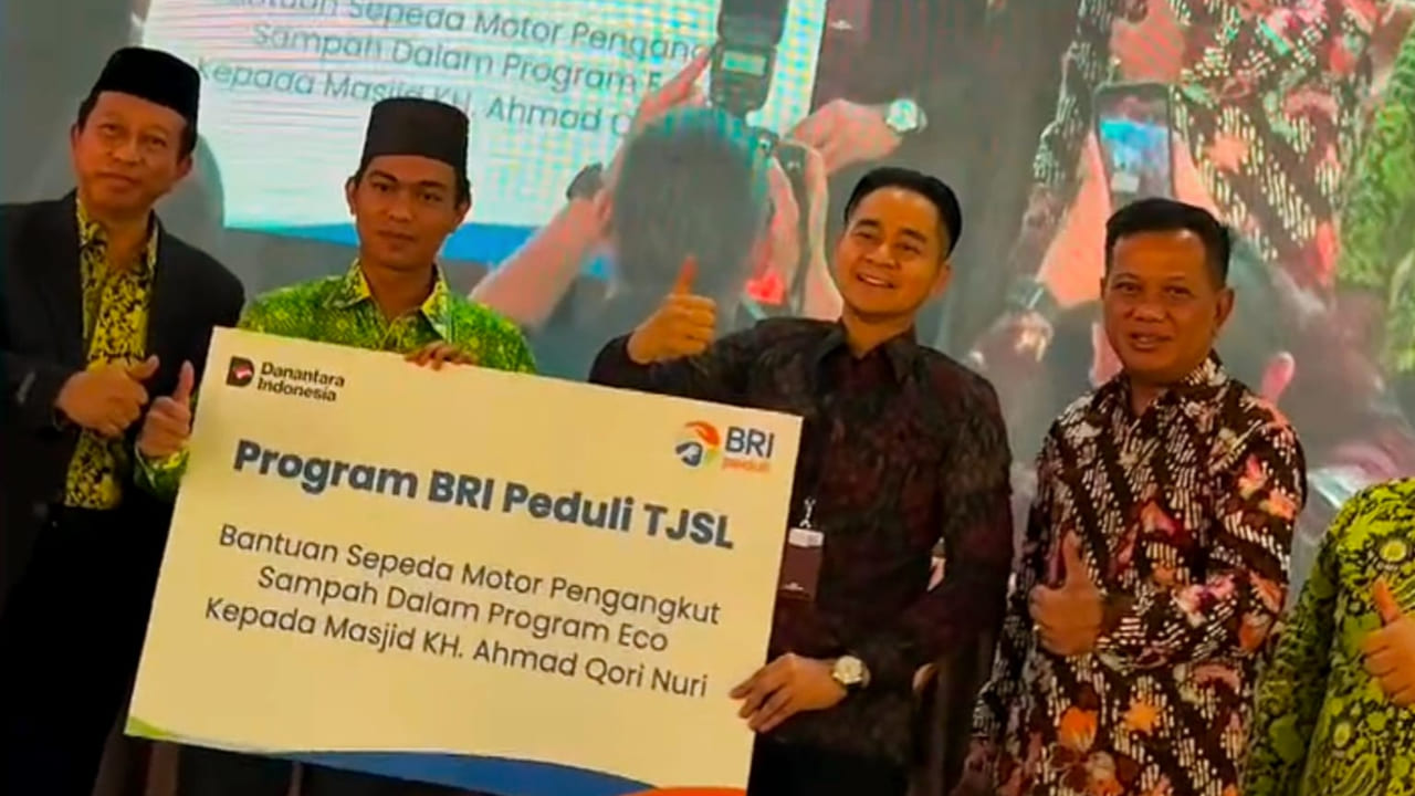 TJSL BRI Peduli, Bantu Motor Pembersih Sampah dan Dukung Program ECO Masjid