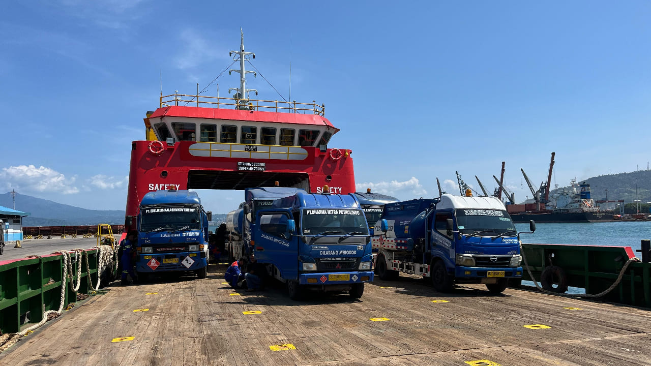 Pertamina Maksimalkan Distribusi BBM Pulau Enggano Melalui IT Panjang