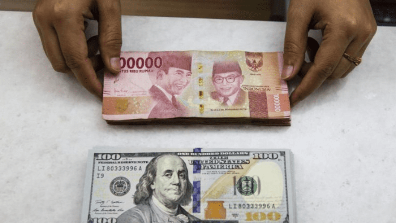 Rupiah Melemah Setelah Data Permintaan Properti AS Lebih Baik dari Perkiraan