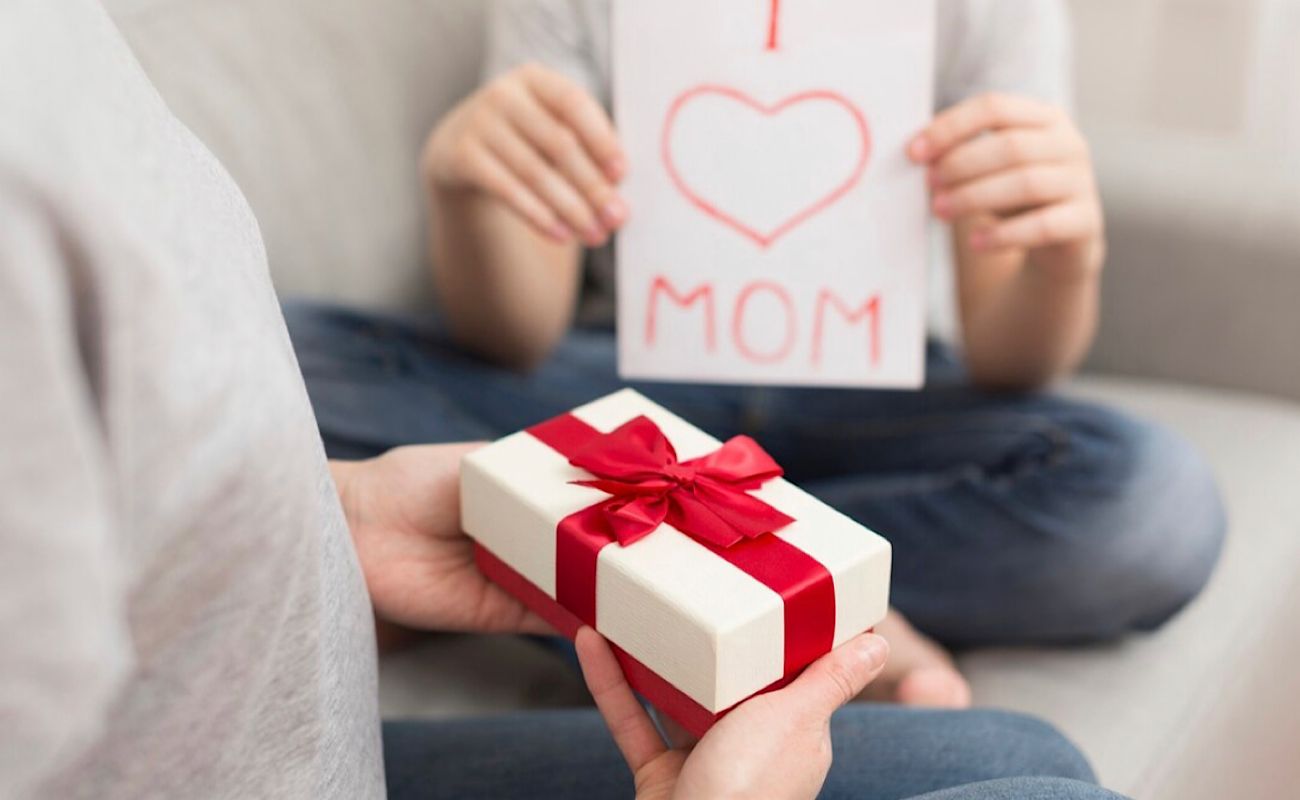 30 Ide Kado Spesial untuk Merayakan Hari Ibu dengan Cinta dan Sentuhan Pribadi