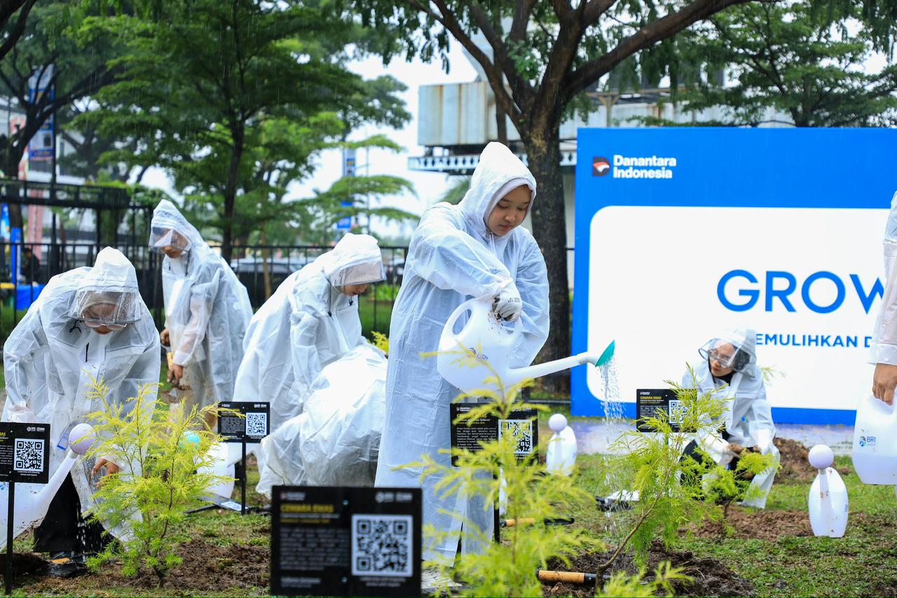 Perkuat Komitmen Keberlanjutan, BRI Gelar Aksi Tanam Pohon dan Ajak Masyarakat Peduli Lingkungan