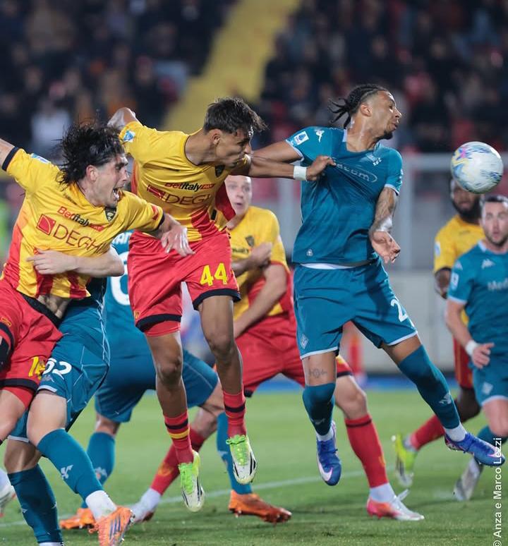 Tertahan di Kandang, Langkah Lecce Keluar dari Zona Merah Terhambat Hasil Imbang