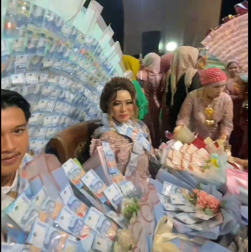 Viral! Pengantin di Madura Dapat Buket Uang, Netizen Heboh: 'Fix Cari Jodoh Orang Madura!'