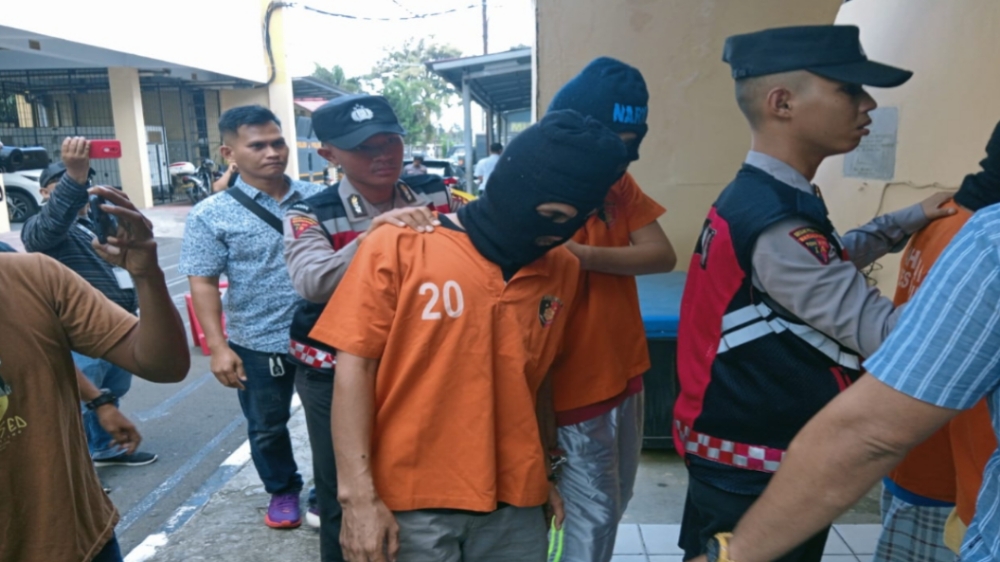 Diringkus Polisi, 2 Orang Tersangka Pengedar Sabu di Kota Bengkulu Tak Berkutik