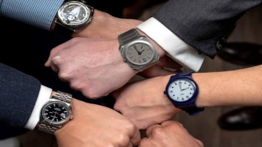 Sebaiknya Jam Tangan Dipakai di Kiri atau Kanan? Simak Etika dalam Memakai Jam Tangan