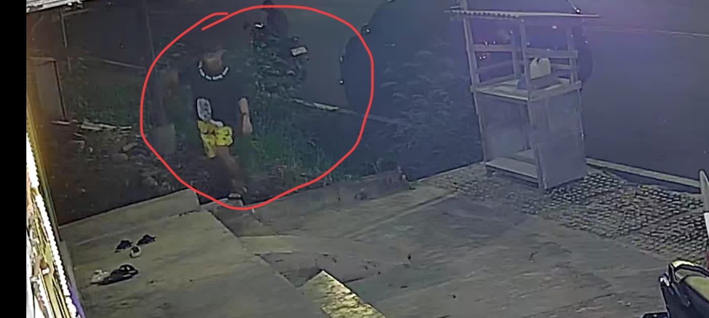 Terekam CCTV, Aksi 2 Remaja di Bengkulu Curi Dua Karung Beras dari Toko Sembako, Modusnya Begini