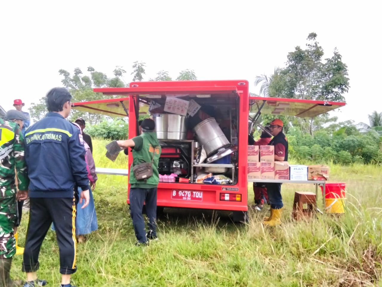 BPBD Dirikan 3 Dapur Umum, Logistik Disiapkan untuk Warga Terdampak Banjir