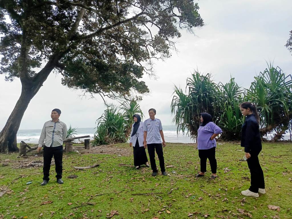 Pantai Pengubaiyan Jadi Kandidat Kuat Lokasi Festival Gurita, Dispar Kaur Lakukan Pengecekan