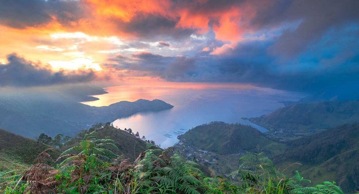 Surga Sumatera! Ini 9 Tempat Wisata yang Wajib Dikunjungi Jika Berkunjung ke Pulau Samosir