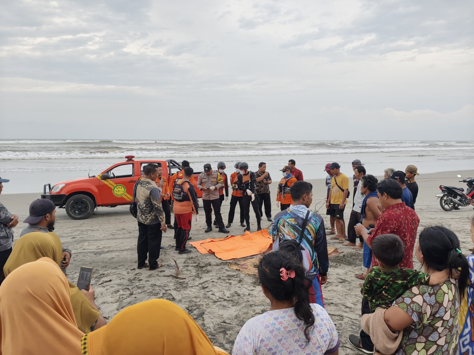 Geger Penemuan Mayat Tanpa Baju di Pantai Rawa Bangun Mukomuko, Identitas Masih Misteri