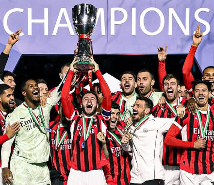 Kemenangan Dramatis AC Milan, Rebut Gelar Piala Super Italia 2024/25 dengan Skor 3-2 atas Inter Milan