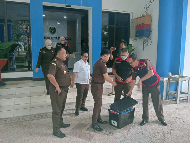Kejati Sita Sertifikat Aset hingga Dokumen Keuangan Pasca Penggeledahan Kantor Pemkot Bengkulu