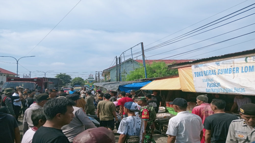 Penertiban PKL di Pasar Minggu Ricuh, Terjadi Keributan Sesama Pedagang 