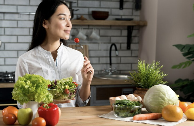 Pola Makan Sehat ala Gen Z: Tips Simpel untuk Kamu yang Super Sibuk