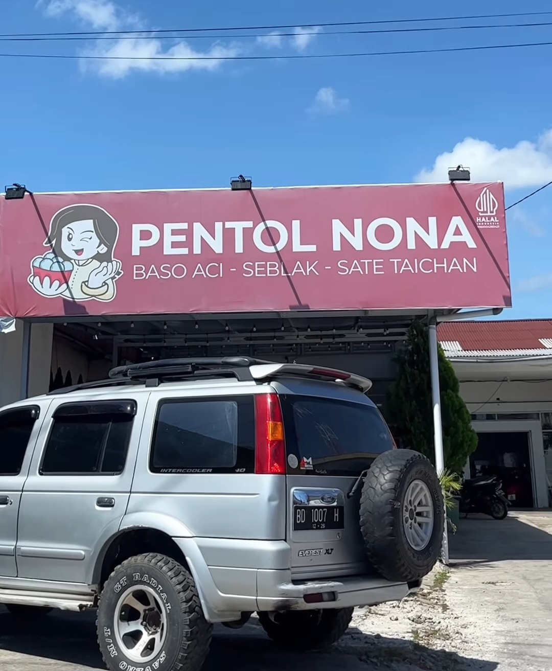 Kulineran di Kota Bengkulu, Kedai Pentol Nona Tawarkan Jajanan Sate yang Menggugah Selera