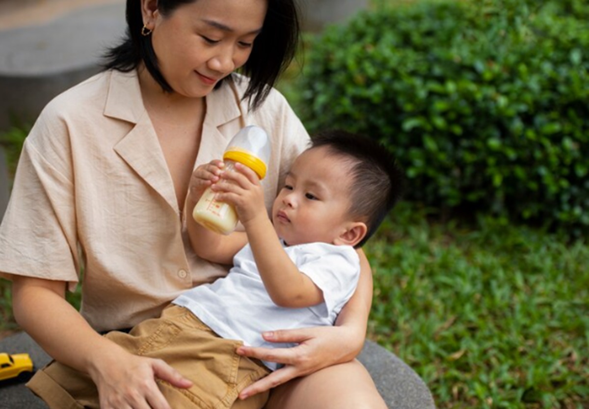 Bolehkan Bayi 11 Bulan Disuap Buah Durian? Simak Berikut Ini