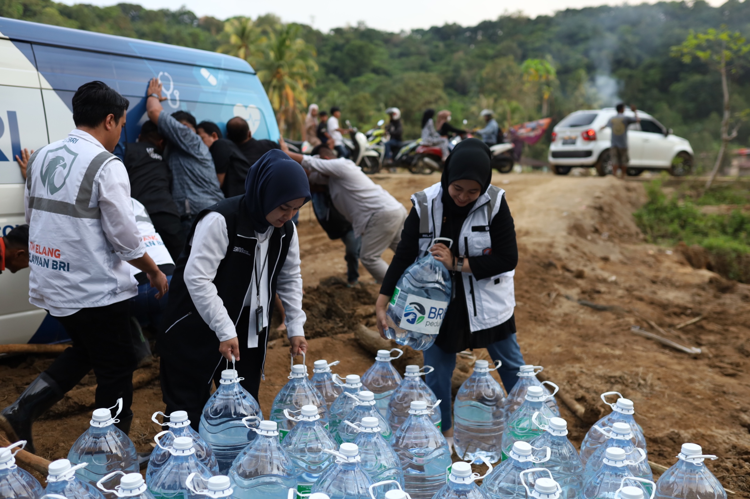 Percepat Pemulihan Bencana Sumatera, BRI Terus Salurkan Bantuan di Lebih dari 40 Lokasi